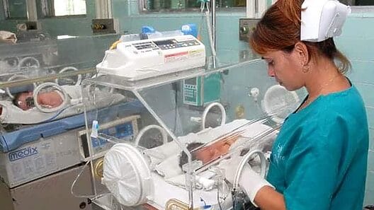 Conoce qué insumos médicos podrás llevar y enviar a Cuba