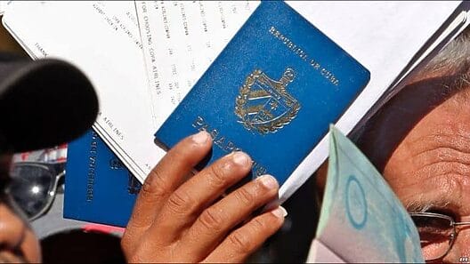 ¡Atención cubanos en el extranjero! Lo que debes saber sobre la pérdida de la residencia en Cuba