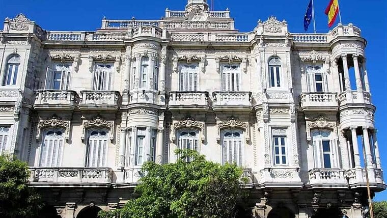 ¿Qué hacer para reservar cita en el Consulado de España en Cuba?