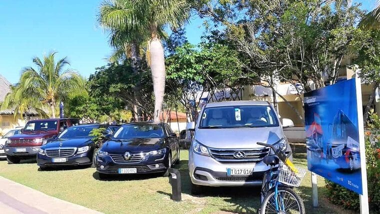 ¿Qué hacer para rentar un auto en Cuba?