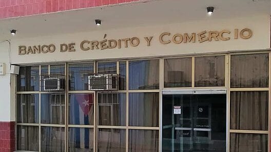 Alerta de Bandec en Cuba sobre estafa con operaciones en dólares