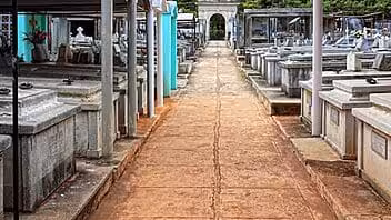 Trámites con propiedades funerarias en Cuba