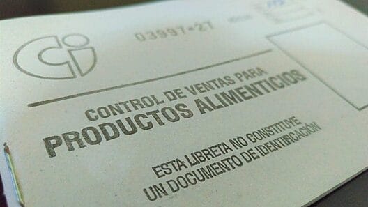 Cuba se queda sin papel para las “libretas” de la bodega: así se venderán los productos en 2023