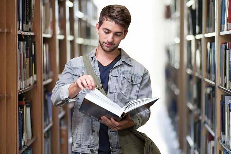 Becas para cubanos en el extranjero 2020