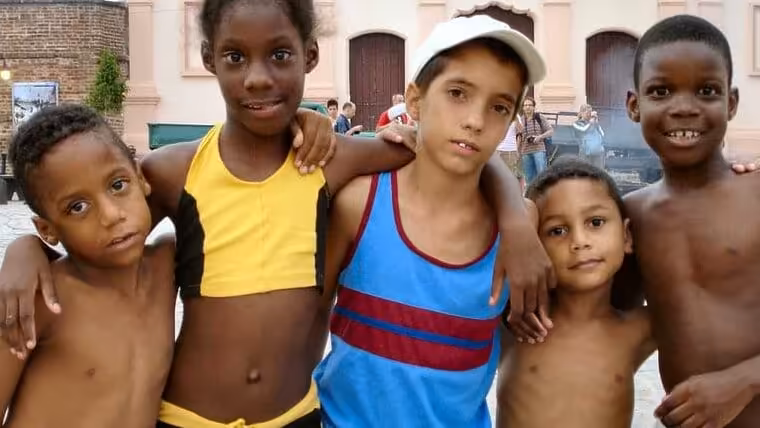 ¿Quiénes pueden adquirir la ciudadanía cubana?