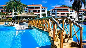 No clasifican hoteles de Cuba entre los mejores del mundo