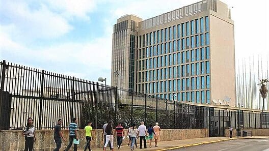 Embajada de EEUU en Cuba vuelve a suspender servicios por fallo eléctrico