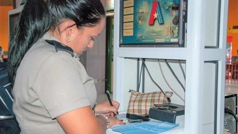 ¿Qué es el abandono de mercancía en la Aduana de Cuba?