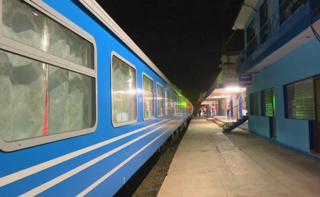 Restablecen algunas rutas de trenes en Cuba para el verano