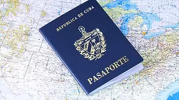Entra en vigor cambio en la renovación de pasaporte en consulado cubano 