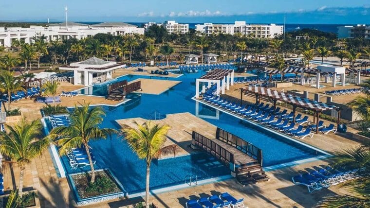 Meliá e Iberostar anuncian la reapertura de sus hoteles en Cuba