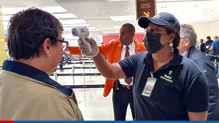 Panamá aumentará entrevistas y controles en sus aeropuertos ante amenaza del coronavirus