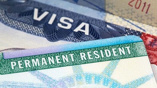 ¿Cómo conseguir la residencia en EE.UU a través de familiares?