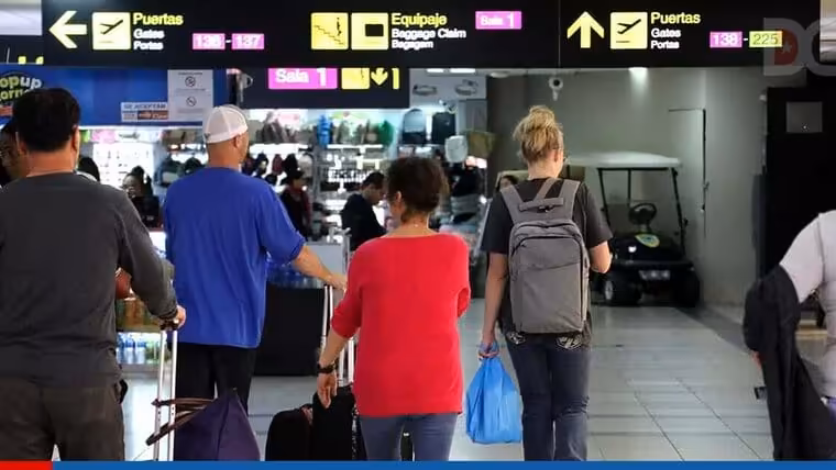 Prohíben entrada de extranjeros y cierran comercios en Panamá