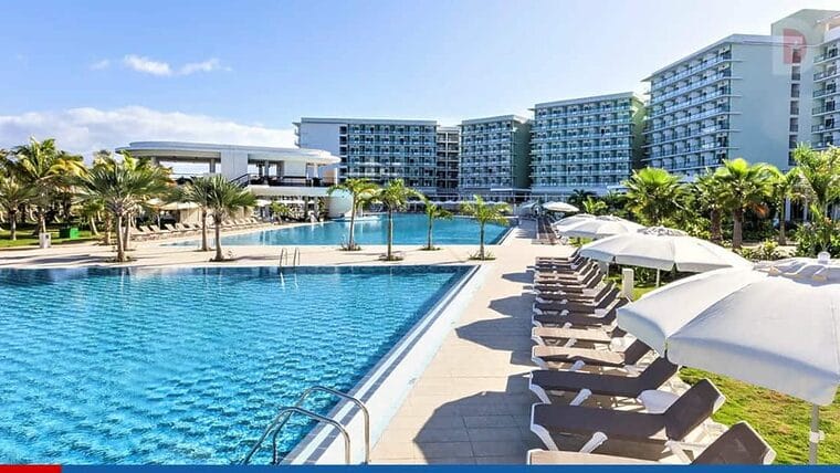 El Hotel Meliá de Varadero sigue con turistas en Cuba