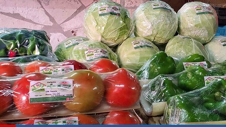 Ante cierre del turismo Frutas Selectas aumenta sus ventas al pueblo