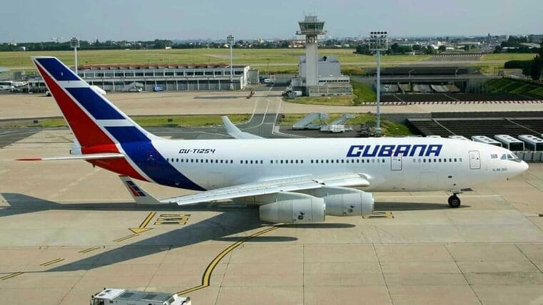 Cubana de Aviación informa que seguirán cancelados los vuelos hasta el 31 de mayo