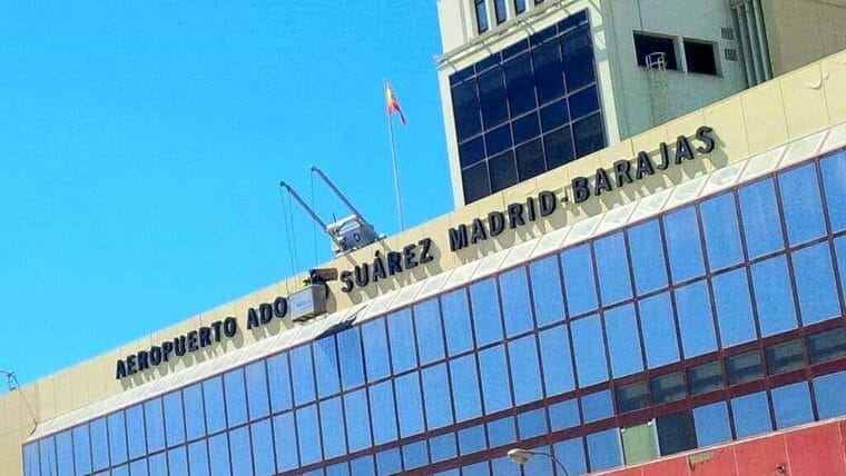 España mantendrá fronteras cerradas hasta el 15 de junio
