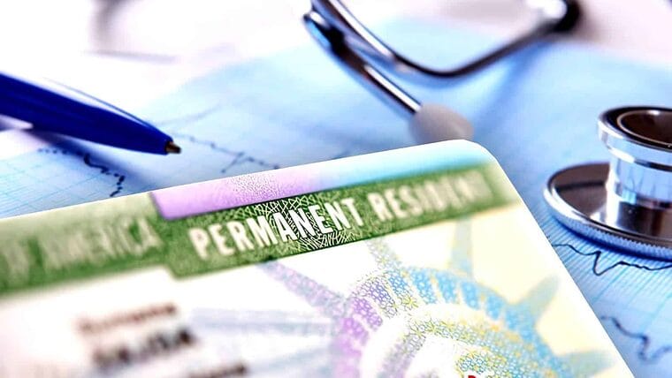 Proyecto ley en Estados Unidos garantizaría 40 mil Green Cards a médicos y enfermeros 