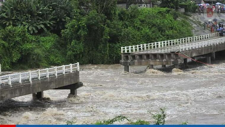 ¡Viral¡: se cumplen dos años del derrumbe del puente de Zaza del Medio (fotos+videos)