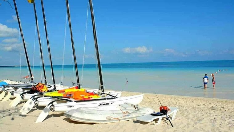 Cuba acepta las limitaciones en el desarrollo de su turismo 