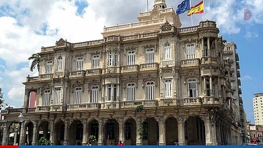 Cubanos denuncian problemas con citas para nacionalidad española por LMD: hasta 10 mil pesos por un turno