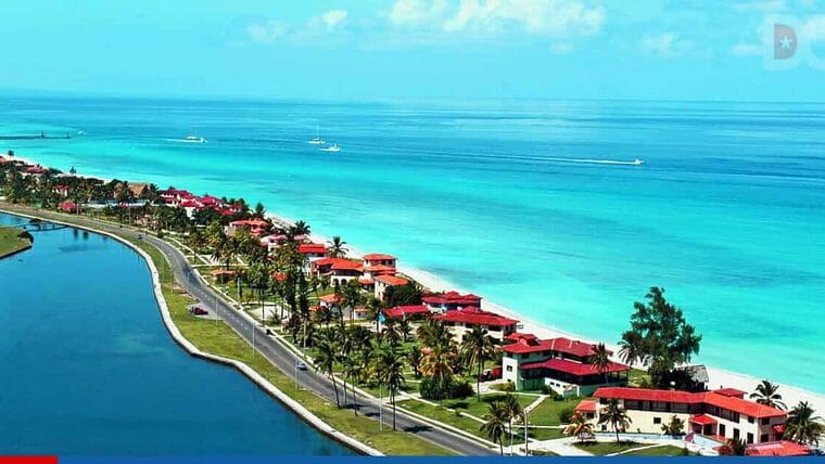 Varadero, el famoso balneario cubano, seguirá con restricciones de acceso