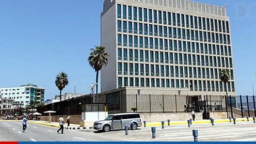 Estados Unidos enviará personal a Embajada en Cuba para procesar visados