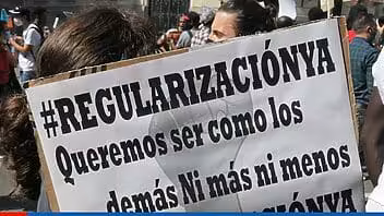 Preparan reforma en España para regularizar a inmigrantes
