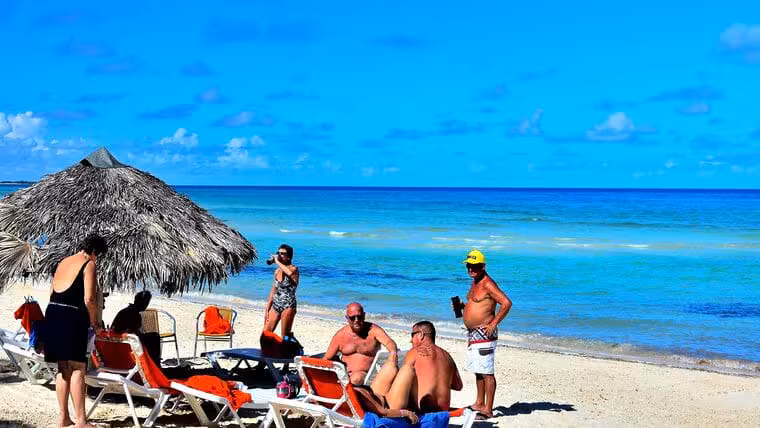 Obligatorio el test rápido para los turistas nacionales en Cuba