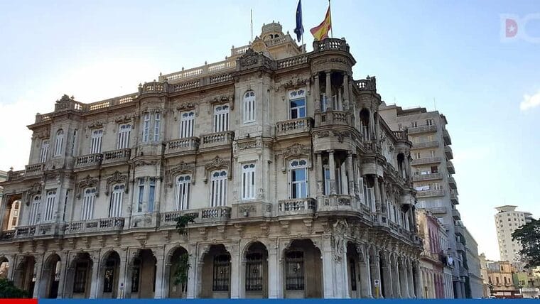 Continúa cierre de visados y notaría en Consulado de España en La Habana