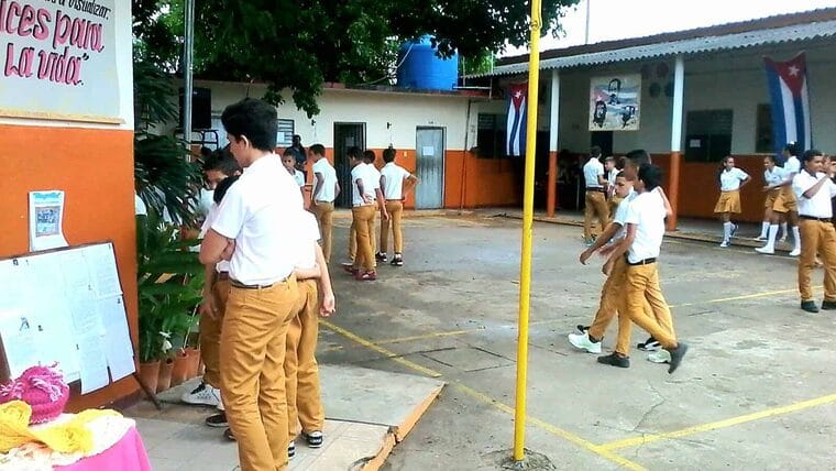 Curso escolar en Cuba mantiene fecha de reinicio, con algunas excepciones