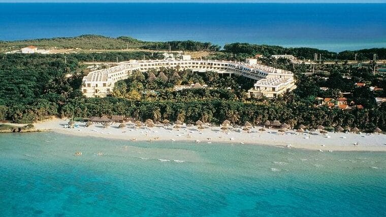La Habana en fase 1 pero se ofertan transfers a Varadero por 22 CUC la persona