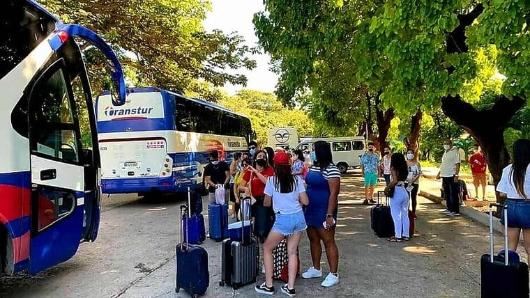 Así marchan traslados de turistas habaneros a Varadero tras nuevas medidas