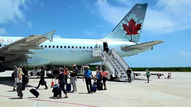 Canadienses prefieren hacer turismo en Cuba, según encuesta (+ Video) 