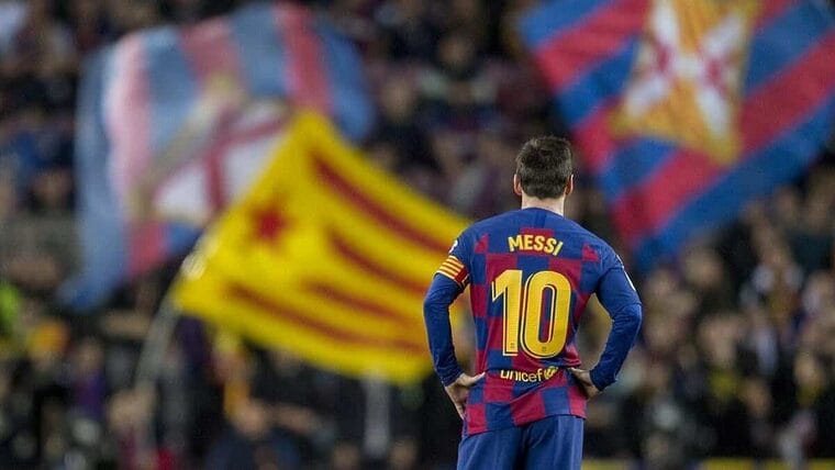 Lionel Messi decide quedarse un año más en su club Barcelona