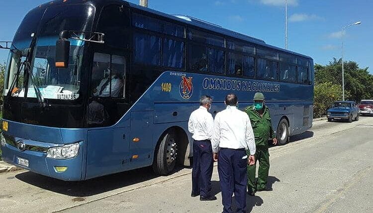 Implementan test rápidos de covid-19 en fronteras provinciales de Cuba 