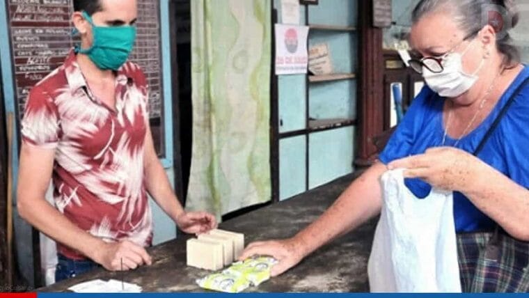 Atrasos en suministros de la canasta básica normada de La Habana. Reajustan la cuota de aseo