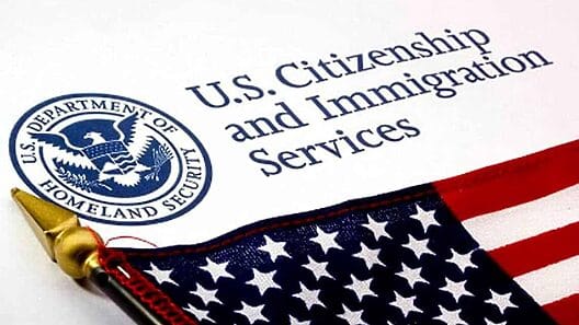¿Vas a pedir asilo en Estados Unidos? Cambiaron la documentación esta semana
