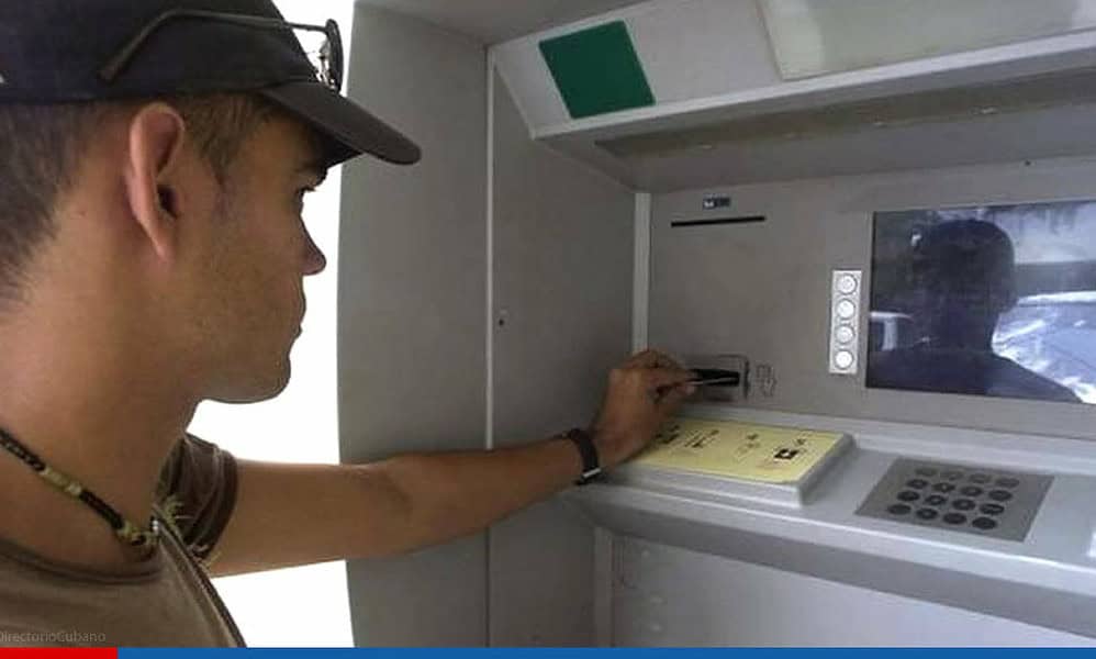 In Cuba, 99 municipalities do not have ATMs