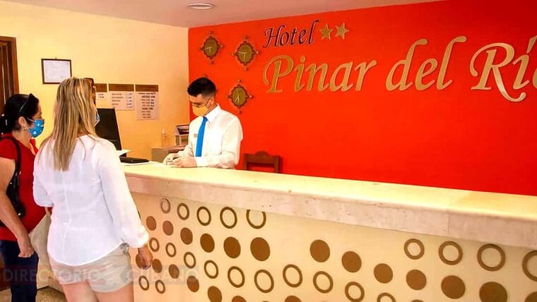 Viajeros que vuelen a Cuba podrán pagarse el aislamiento en hoteles