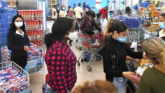 Se limitarán las compras en tiendas cubanas desde este jueves