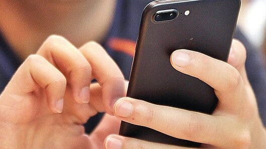 En más de 20 mil pesos revenden los celulares robados en Cuba