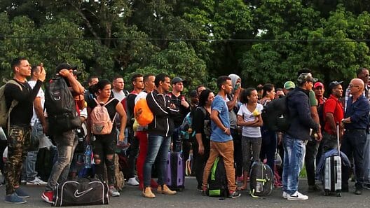 Con este documento no podrás transitar por México: advertencia a migrantes