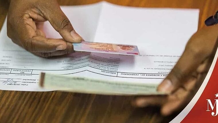 Tarifas de trámites migratorios y legalización de documentos para cubanos residentes en el exterior