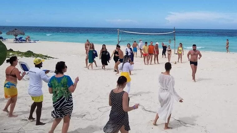 Ministro de Turismo en Rusia: “en Cuba tenemos personas esperando que lleguen turistas para trabajar”