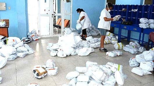 Correos de Cuba: “se están entregando envíos de octubre y noviembre”
