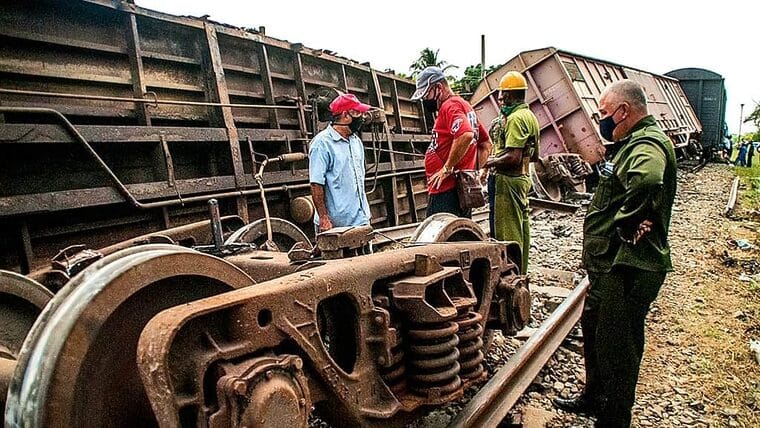 Se descarrila tren con cargamento de papas en Las Tunas