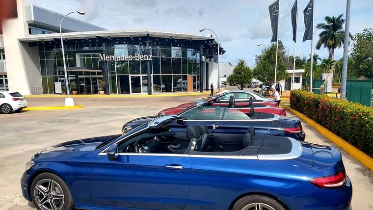 Más Mercedes-Benz para la renta turística en Cuba