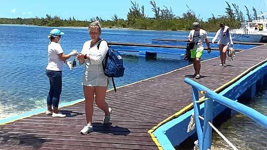 Cubano explota ante baja calidad de hotel en Cayo Largo: 180 mil pesos y no hay comida